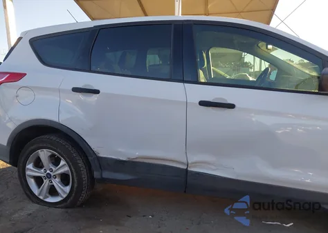 2014 Ford Escape S from USA, damaged, VIN 1FMCU0F75EUE53676
